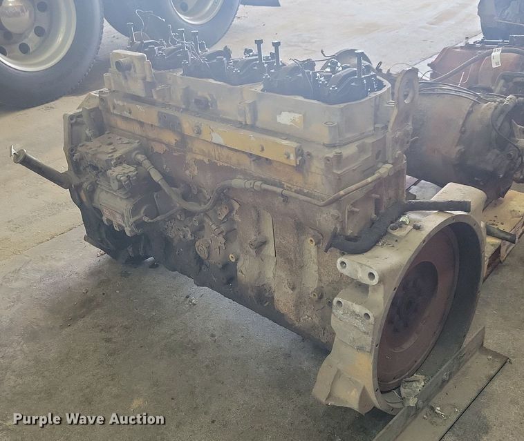 image for item JO9135 1998 Caterpillar C12  engine