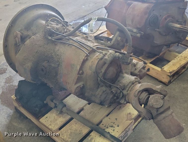 image for item JO9136 Eaton Fuller  transmission