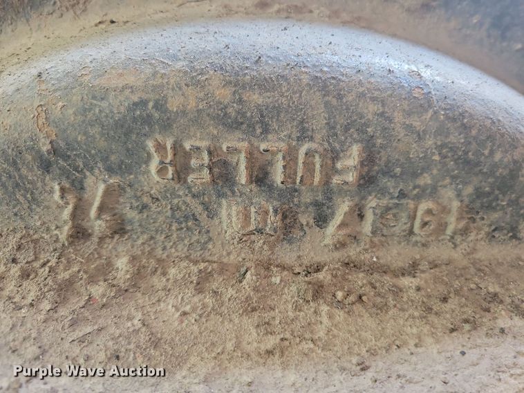 image for item JO9136 Eaton Fuller  transmission