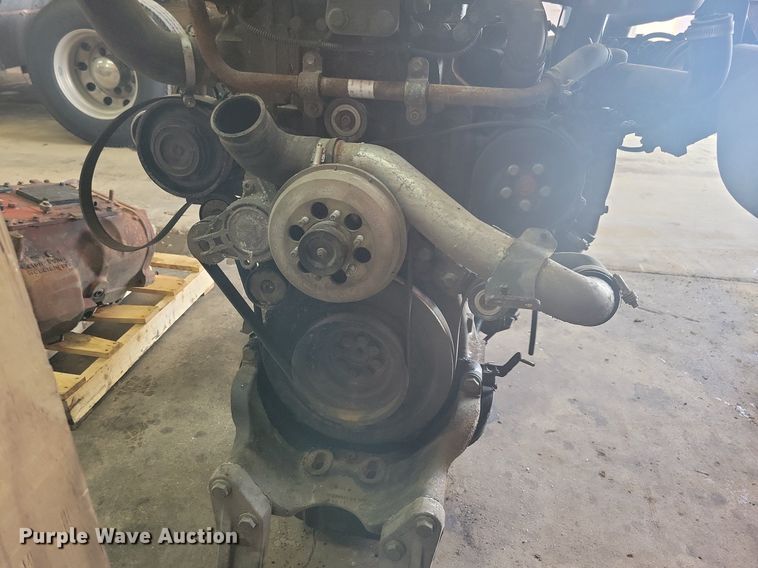 image for item JO9138 Detroit Diesel DD15  engine