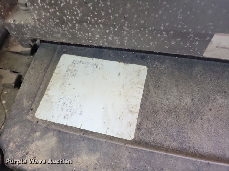 image for item JO9138 Detroit Diesel DD15  engine