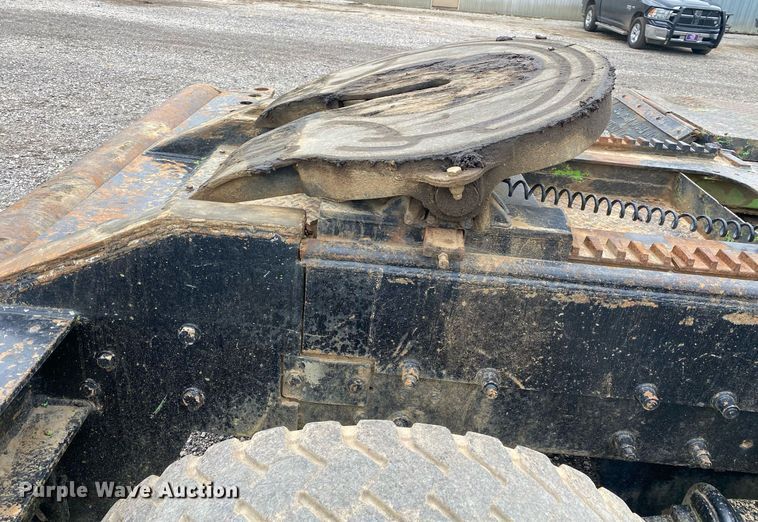 image for item KB9437 2003 Mack RD688S  winch truck