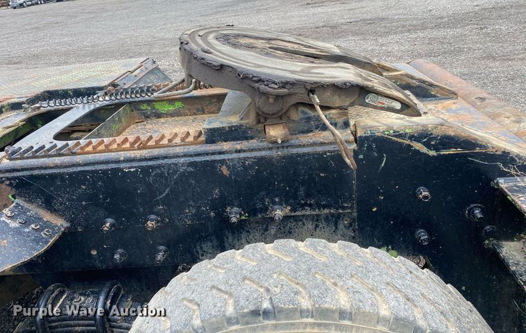 image for item KB9437 2003 Mack RD688S  winch truck