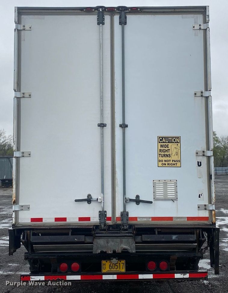 image for item KB9527 2000 Dorsey AIDTLS  dry van trailer