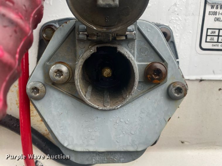 image for item KB9527 2000 Dorsey AIDTLS  dry van trailer