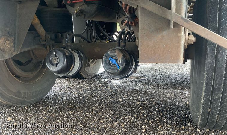 image for item KB9527 2000 Dorsey AIDTLS  dry van trailer