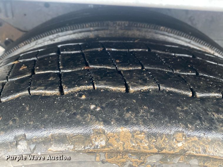 image for item KB9527 2000 Dorsey AIDTLS  dry van trailer