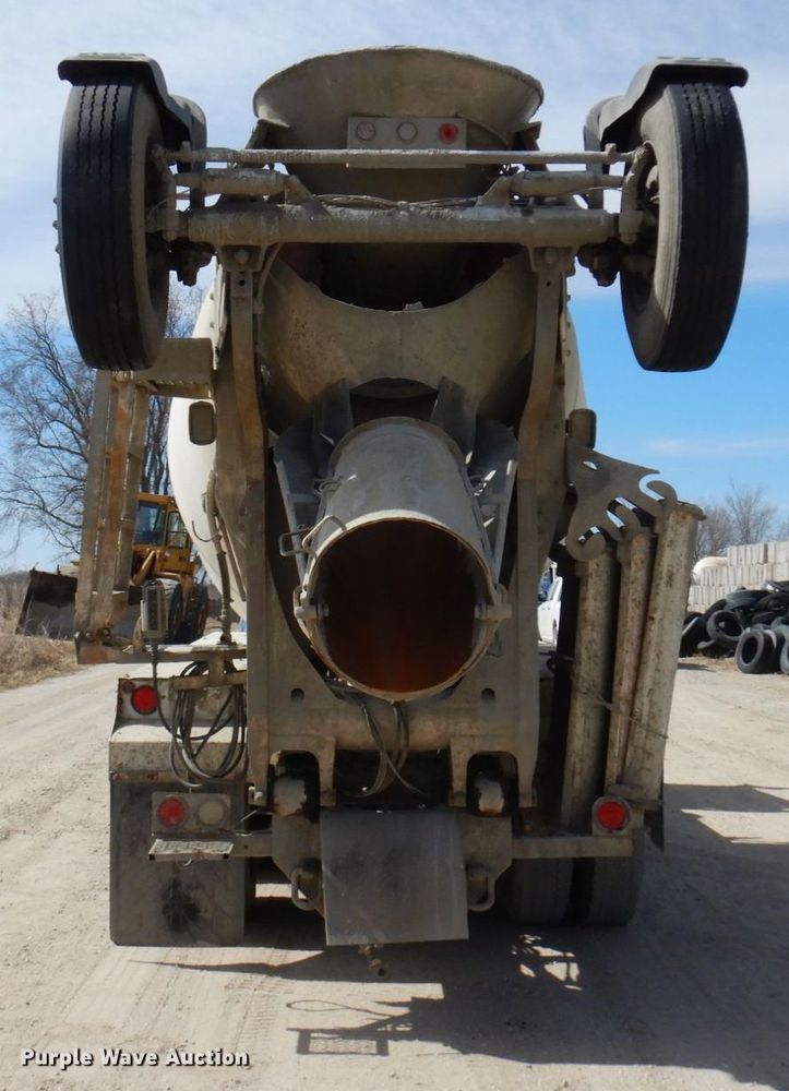 image for item KU9944 2005 Kenworth W900  ready mix truck