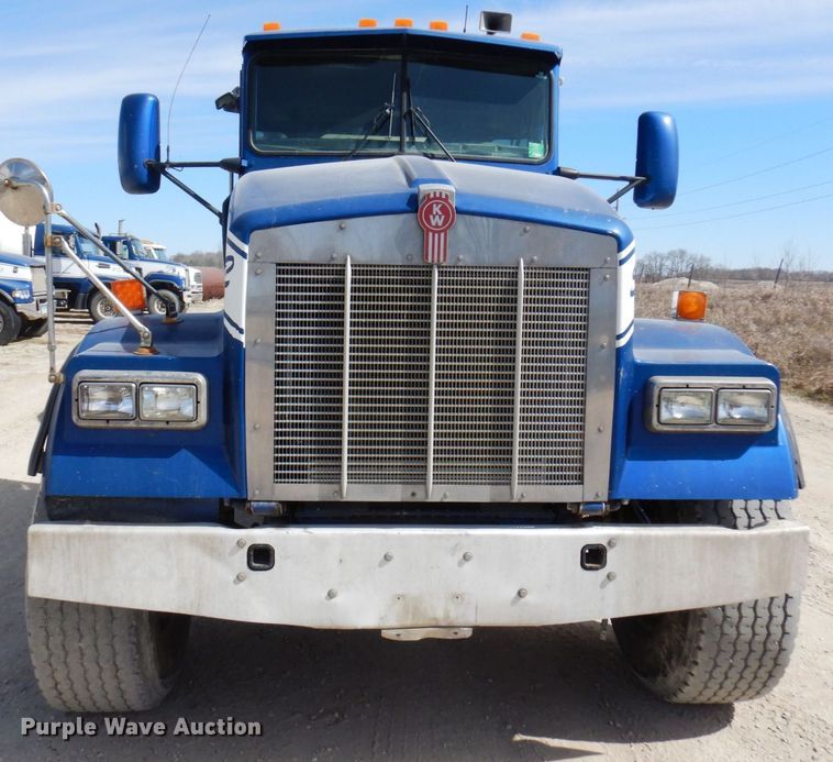 image for item KU9944 2005 Kenworth W900  ready mix truck