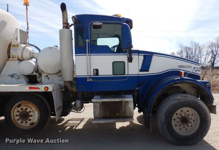 image for item KU9944 2005 Kenworth W900  ready mix truck