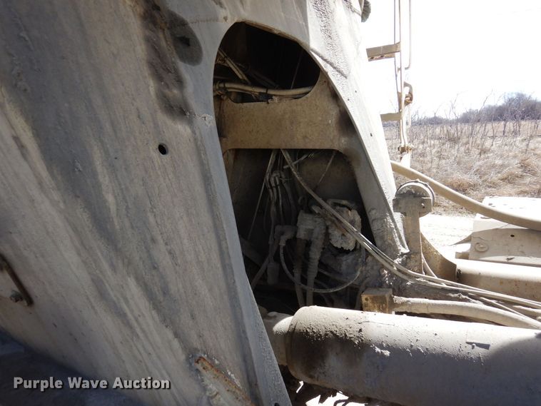 image for item KU9944 2005 Kenworth W900  ready mix truck