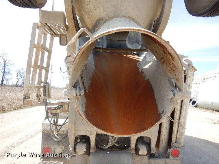 image for item KU9944 2005 Kenworth W900  ready mix truck