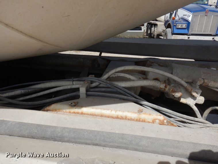 image for item KU9944 2005 Kenworth W900  ready mix truck