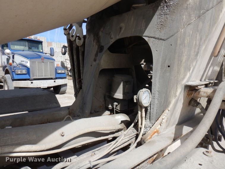 image for item KU9944 2005 Kenworth W900  ready mix truck