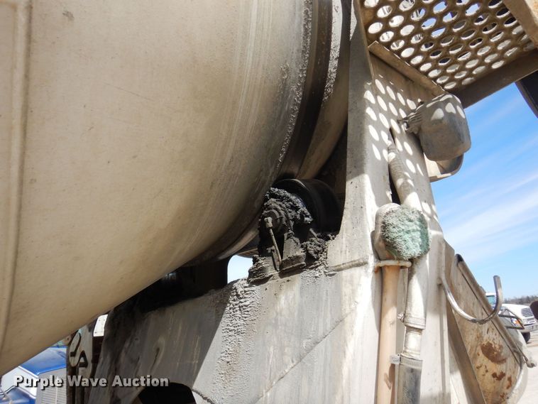 image for item KU9944 2005 Kenworth W900  ready mix truck