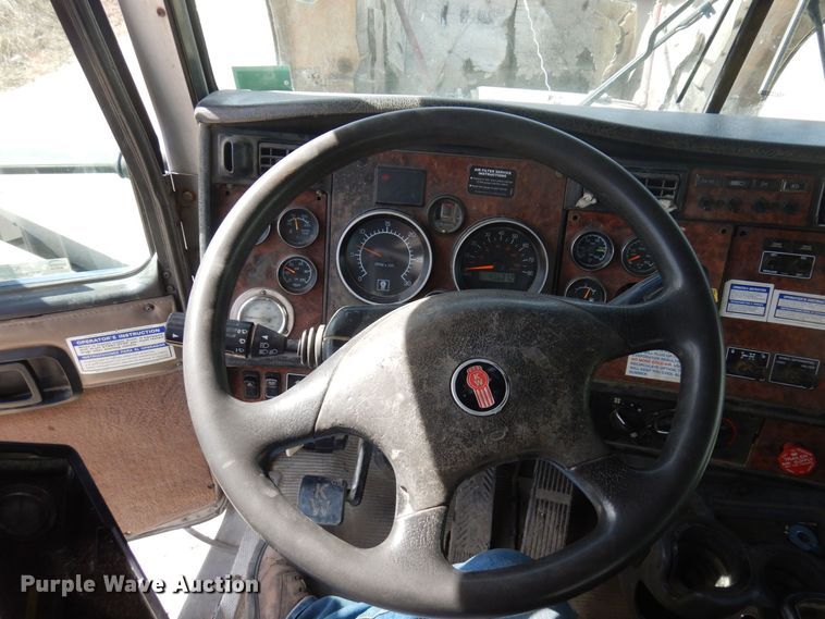 image for item KU9944 2005 Kenworth W900  ready mix truck