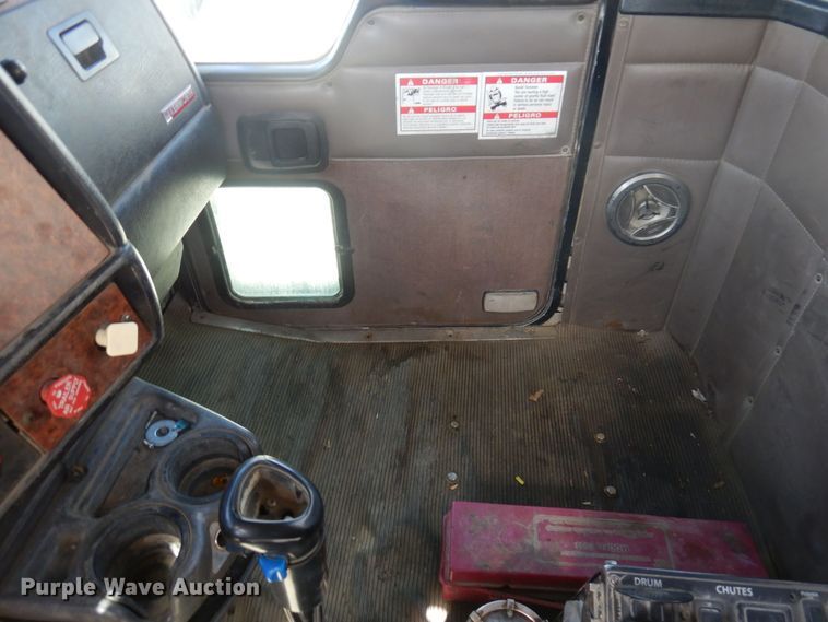 image for item KU9944 2005 Kenworth W900  ready mix truck