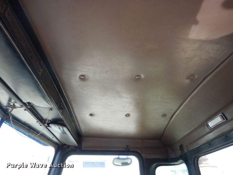 image for item KU9944 2005 Kenworth W900  ready mix truck