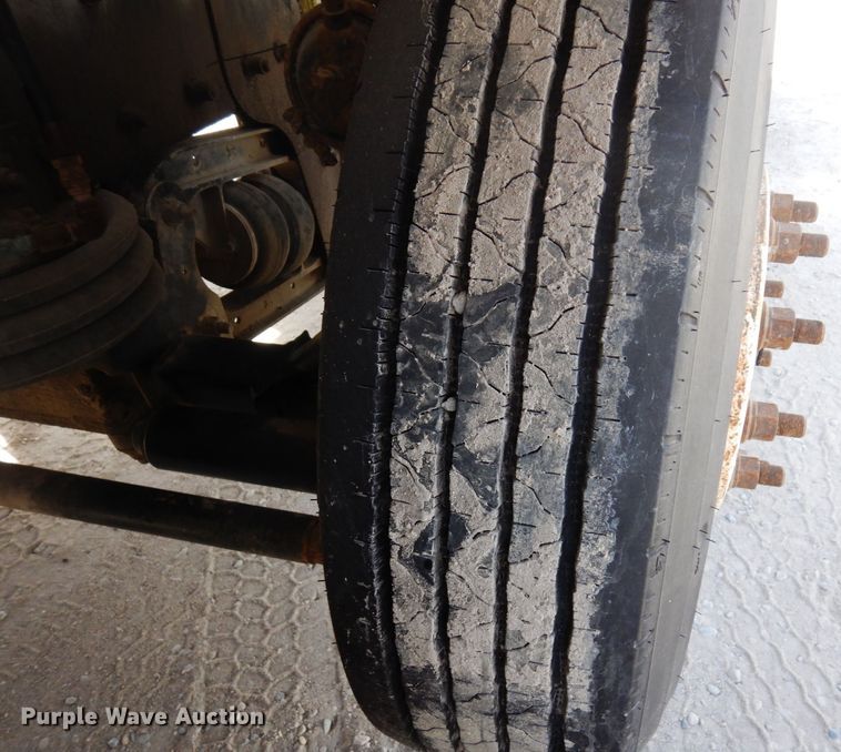 image for item KU9944 2005 Kenworth W900  ready mix truck