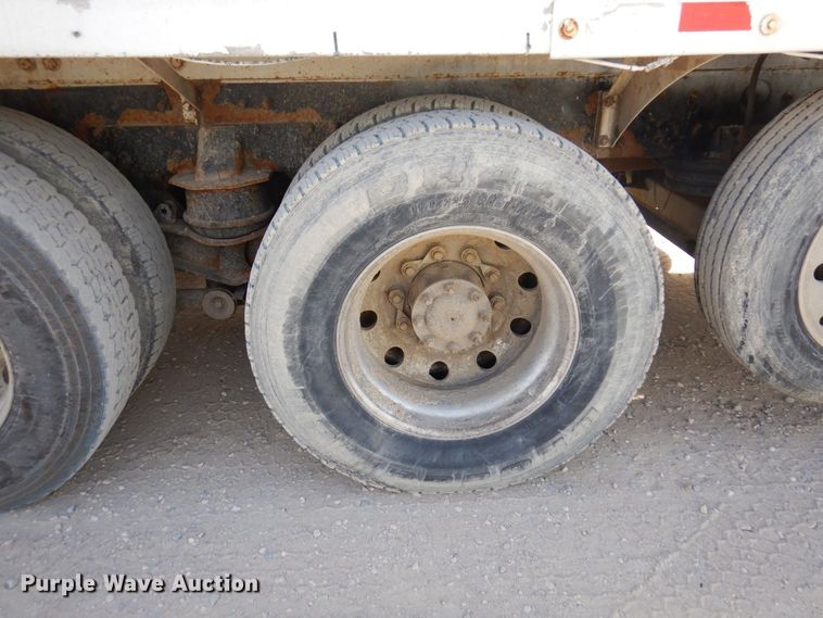 image for item KU9944 2005 Kenworth W900  ready mix truck