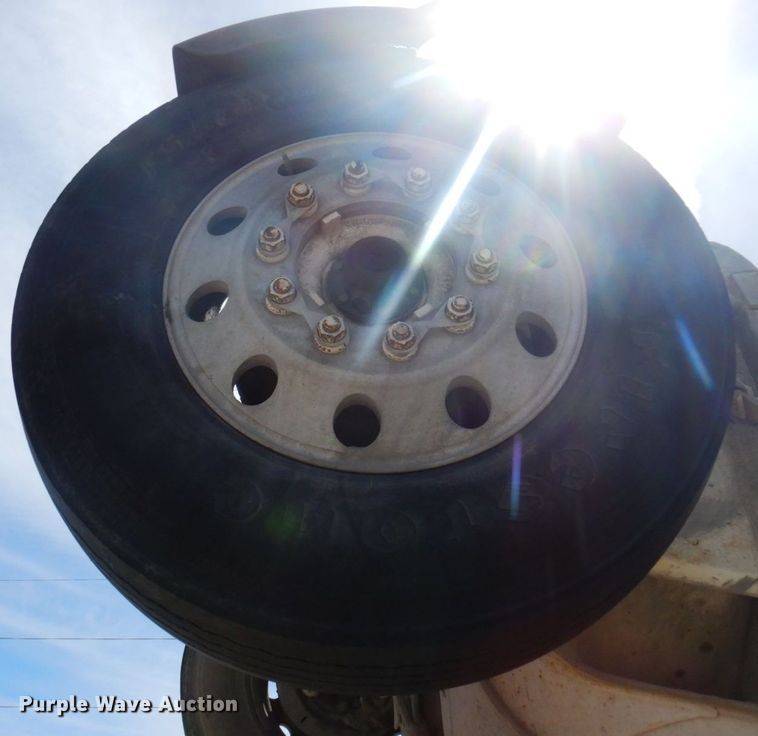 image for item KU9944 2005 Kenworth W900  ready mix truck