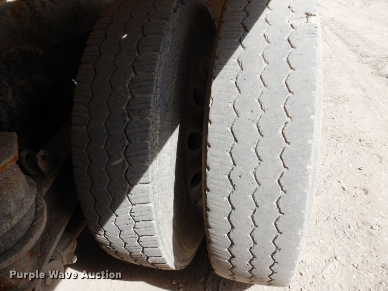 image for item KU9944 2005 Kenworth W900  ready mix truck