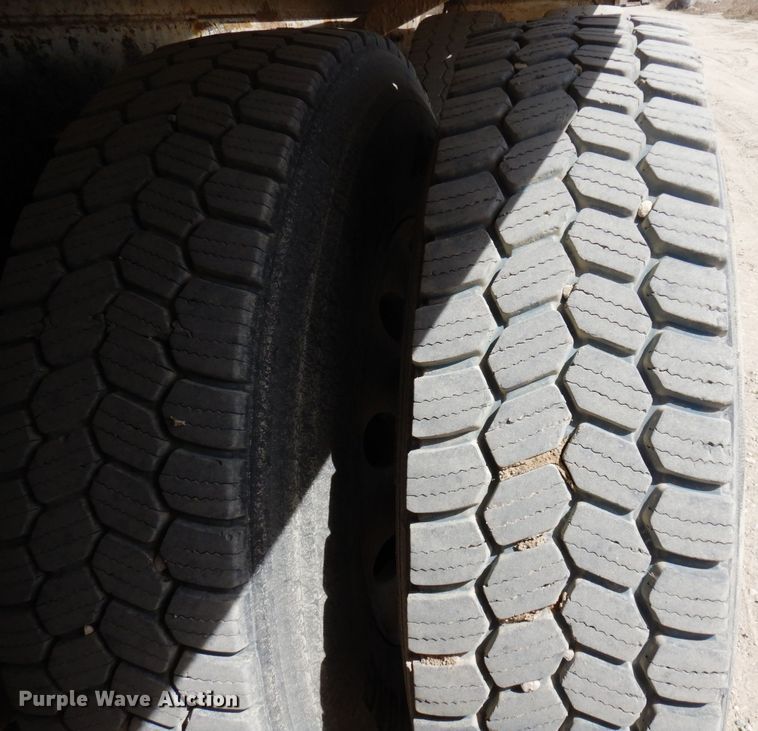 image for item KU9944 2005 Kenworth W900  ready mix truck