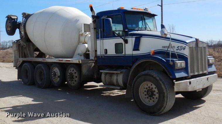 image for item KU9945 2005 Kenworth W900  ready mix truck