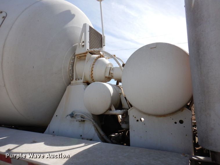 image for item KU9945 2005 Kenworth W900  ready mix truck