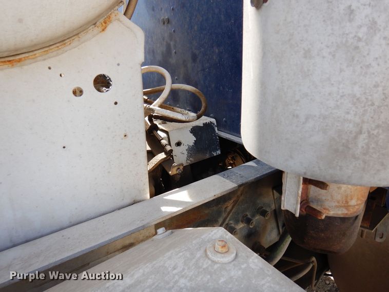 image for item KU9945 2005 Kenworth W900  ready mix truck