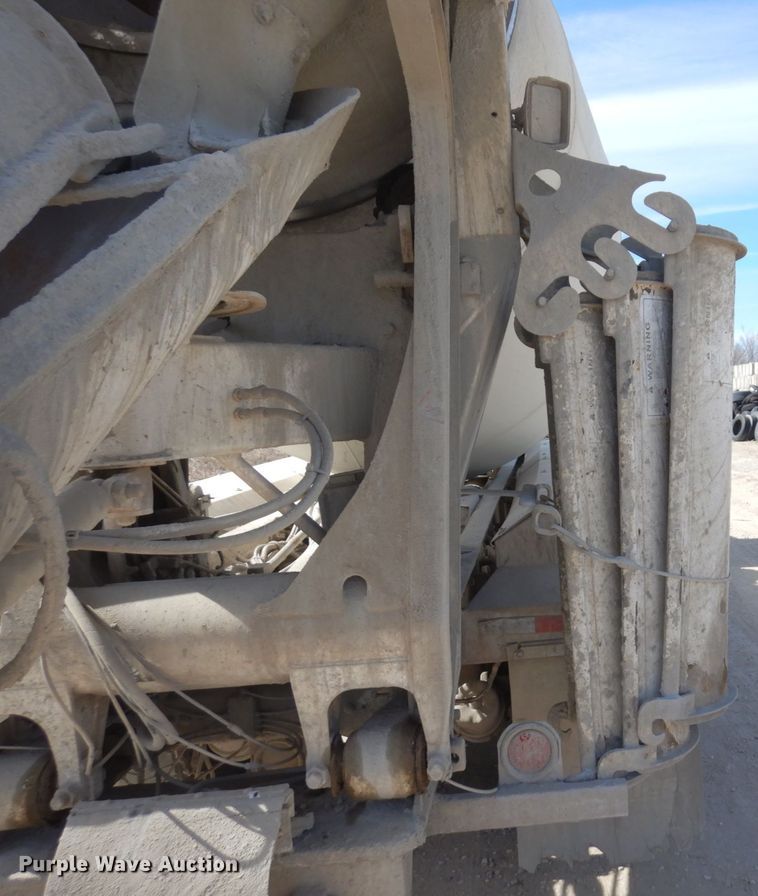 image for item KU9945 2005 Kenworth W900  ready mix truck