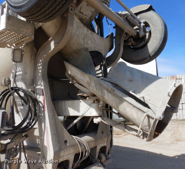 image for item KU9945 2005 Kenworth W900  ready mix truck