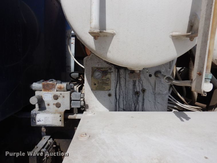 image for item KU9945 2005 Kenworth W900  ready mix truck