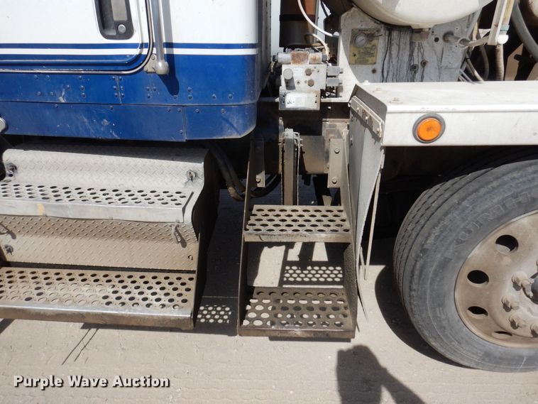 image for item KU9945 2005 Kenworth W900  ready mix truck