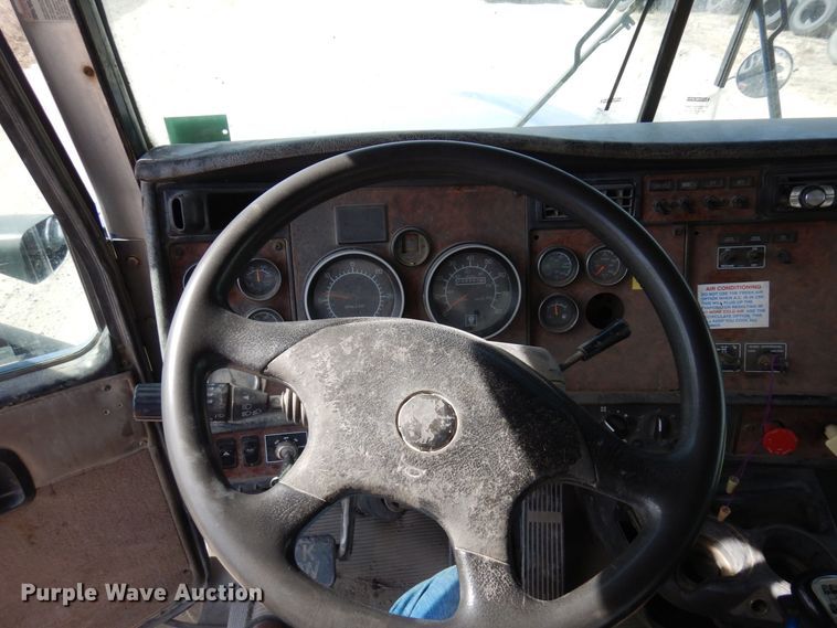 image for item KU9945 2005 Kenworth W900  ready mix truck