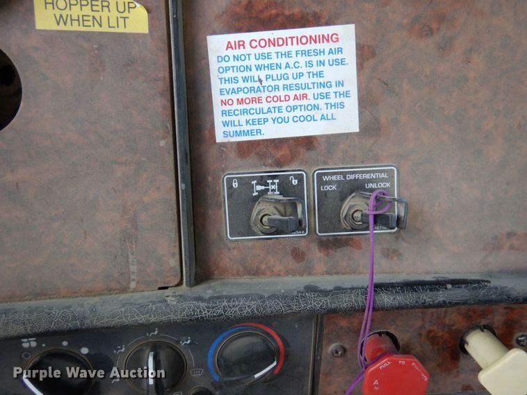 image for item KU9945 2005 Kenworth W900  ready mix truck