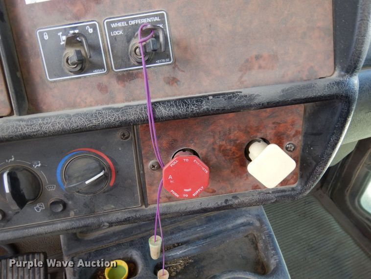 image for item KU9945 2005 Kenworth W900  ready mix truck