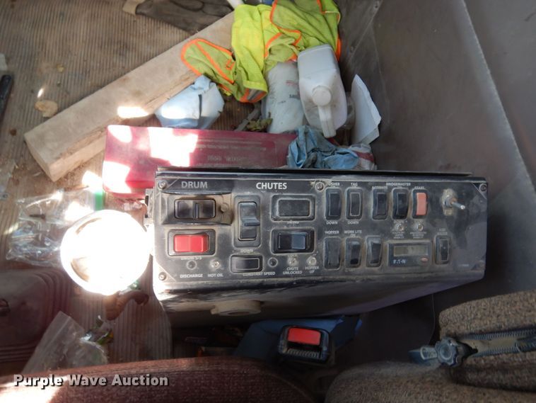 image for item KU9945 2005 Kenworth W900  ready mix truck