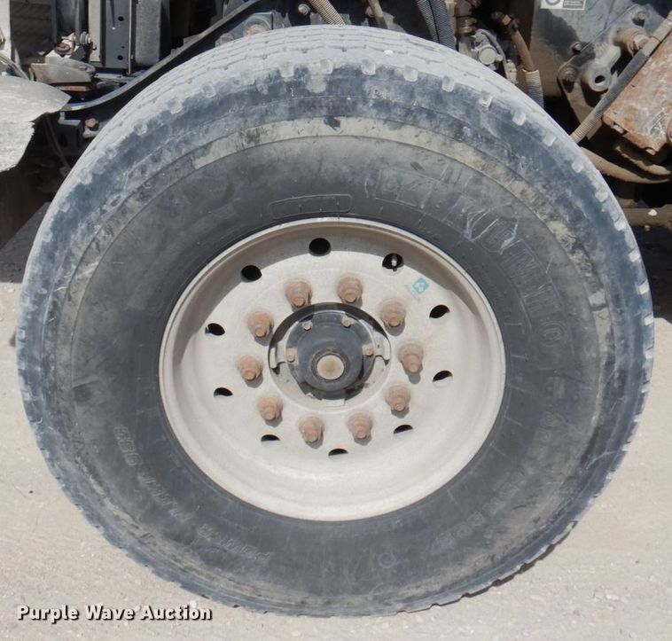 image for item KU9945 2005 Kenworth W900  ready mix truck