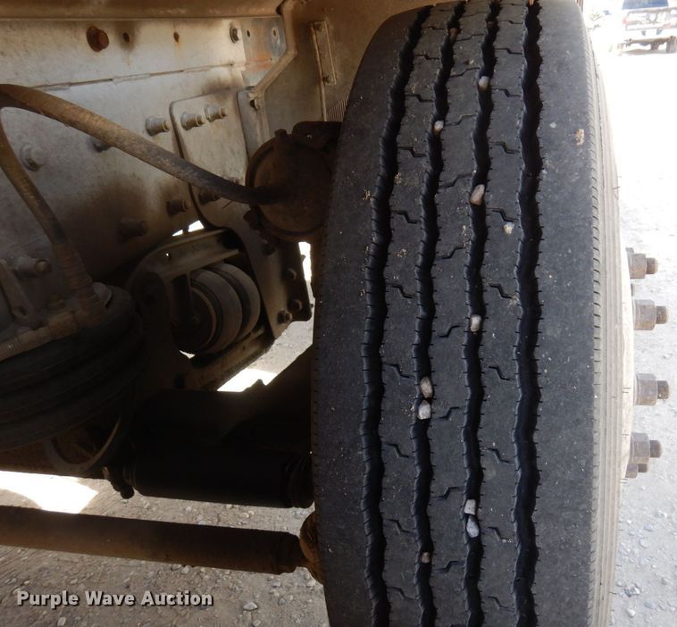 image for item KU9945 2005 Kenworth W900  ready mix truck