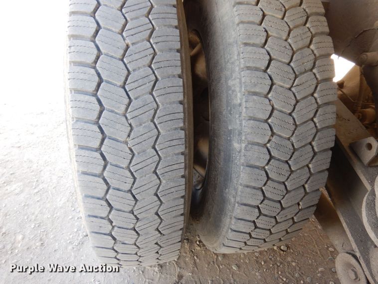 image for item KU9945 2005 Kenworth W900  ready mix truck