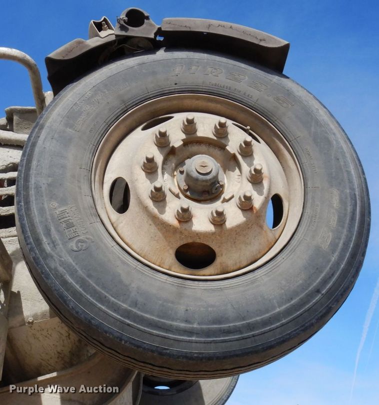 image for item KU9945 2005 Kenworth W900  ready mix truck