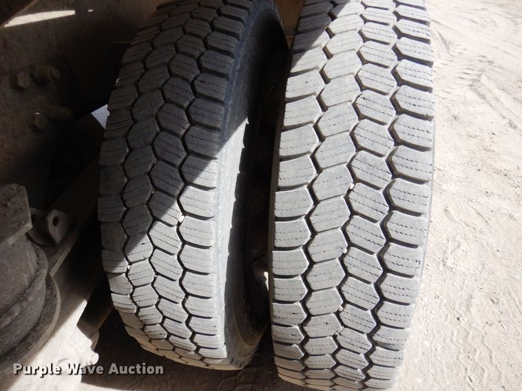 image for item KU9945 2005 Kenworth W900  ready mix truck