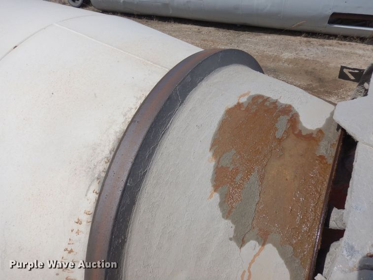 image for item KU9947 2003 International 5500i  ready mix truck