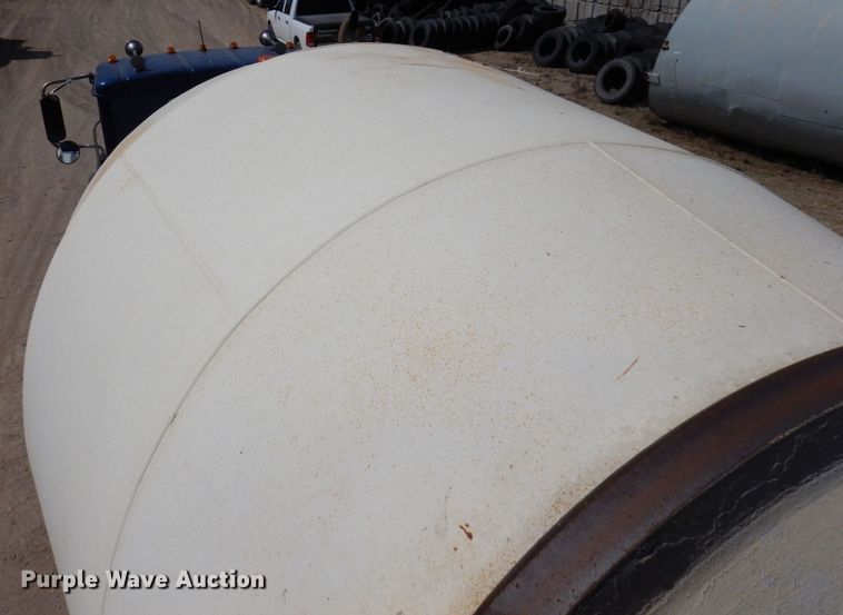 image for item KU9947 2003 International 5500i  ready mix truck