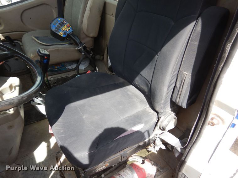 image for item KU9947 2003 International 5500i  ready mix truck