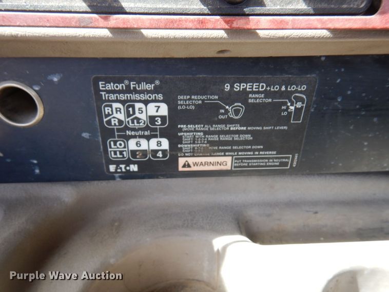 image for item KU9947 2003 International 5500i  ready mix truck