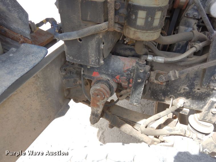 image for item KU9947 2003 International 5500i  ready mix truck