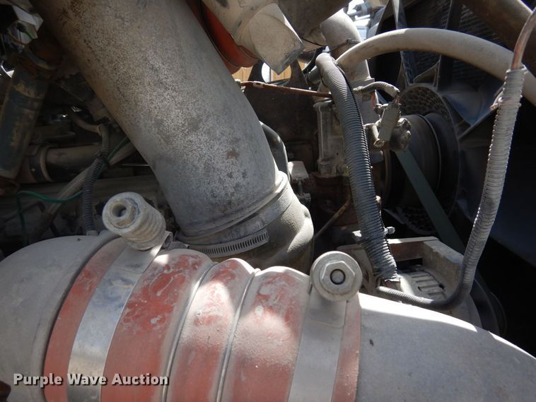 image for item KU9947 2003 International 5500i  ready mix truck