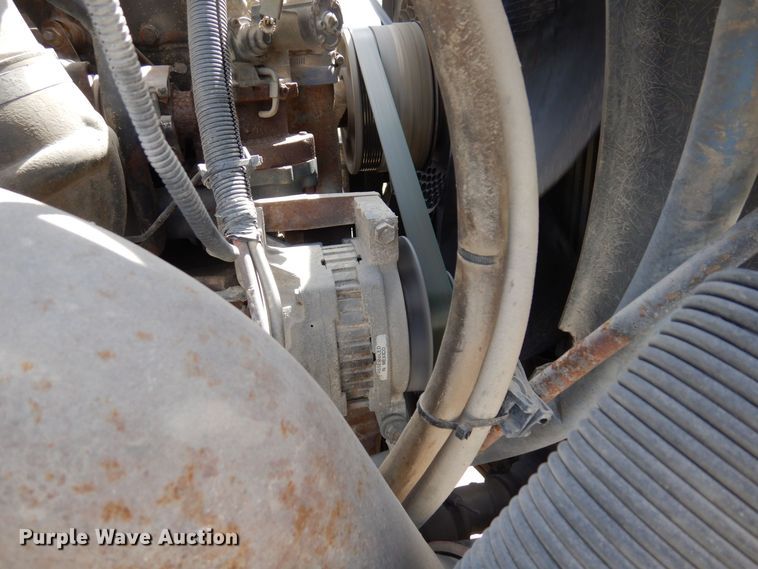 image for item KU9947 2003 International 5500i  ready mix truck